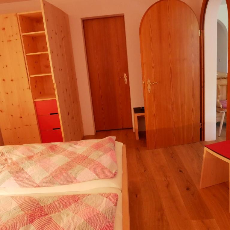 Chesa Delfin - Apartment mit Blick auf die Berge - 15