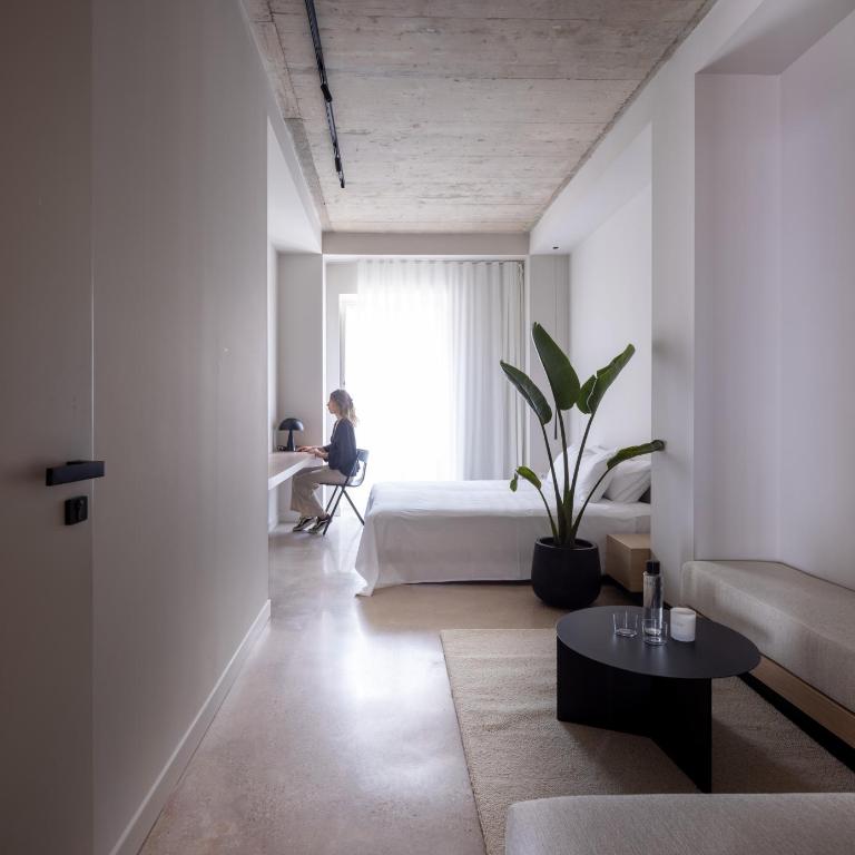 YOURS boutique stay - Superior Double Room - 5