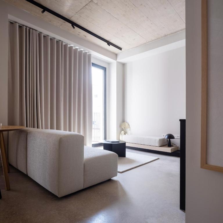 YOURS boutique stay - Studio Apartment - 6