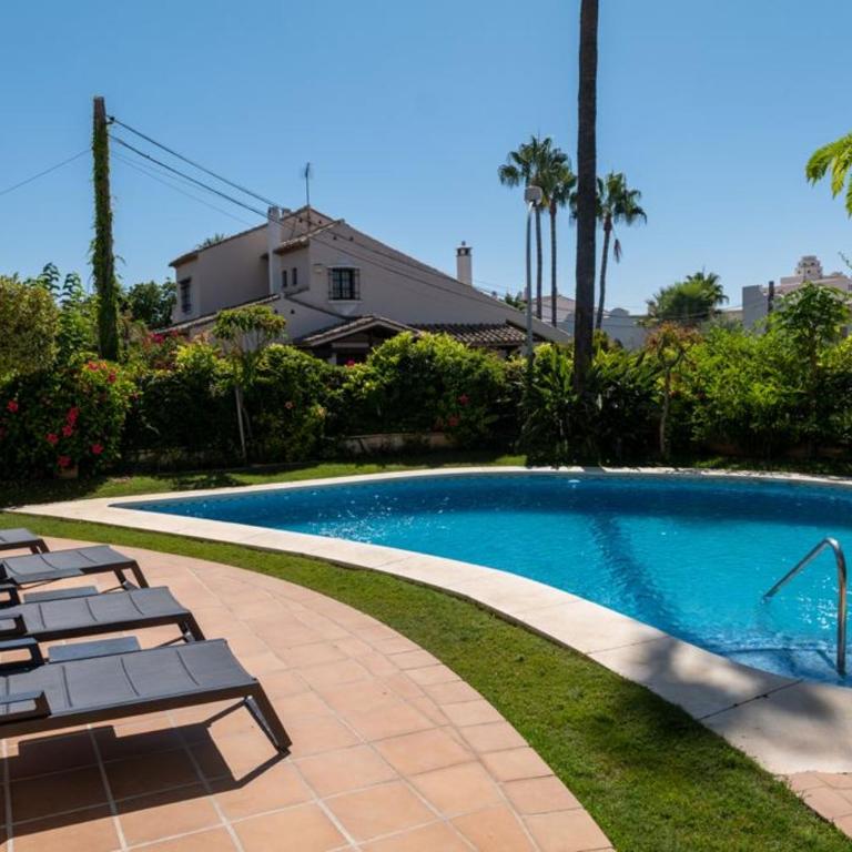 Beachside Villa in Puerto Marina, Benalmádena - Villa - 6
