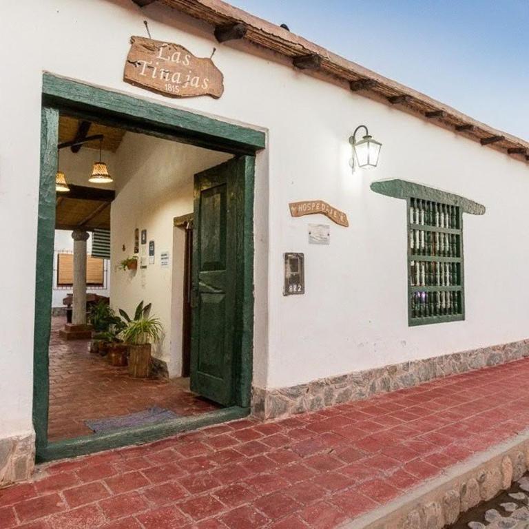 Las Tinajas de San Carlos - Quadruple Room with Private Bathroom - 1