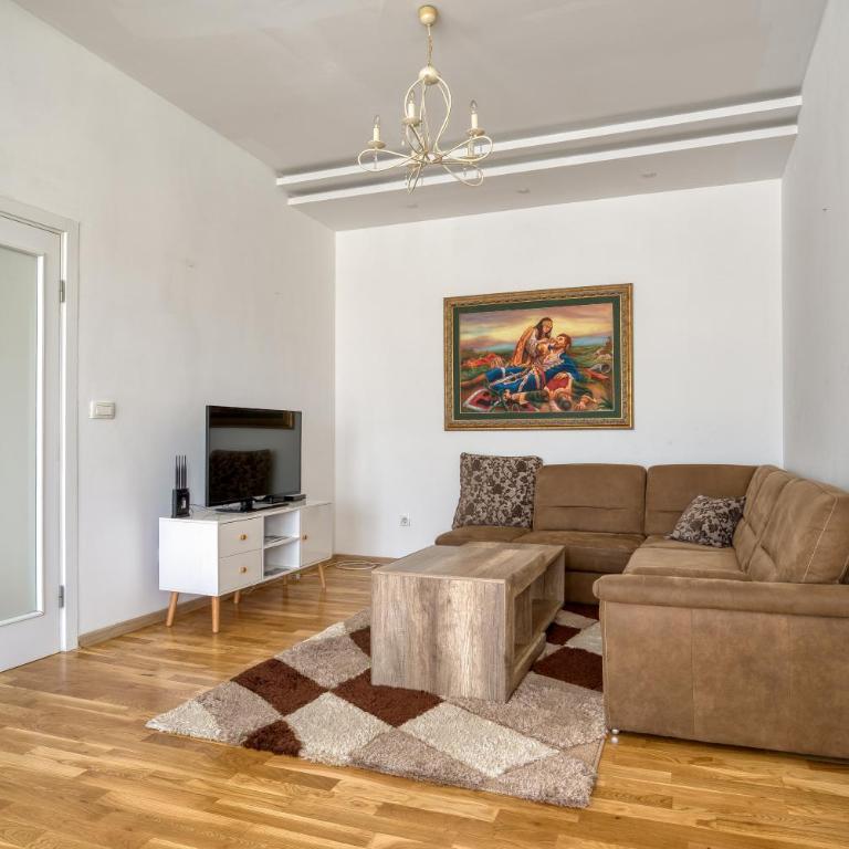 Apartman Marko - Two-Bedroom Apartment - 8