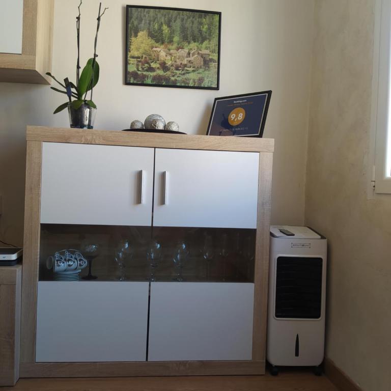 Gonzalo de Berceo 15 " CALIDAD-SOBRIO" AND " FREE PRIVATE PARKING " - Apartamento de 3 dormitorios - 2