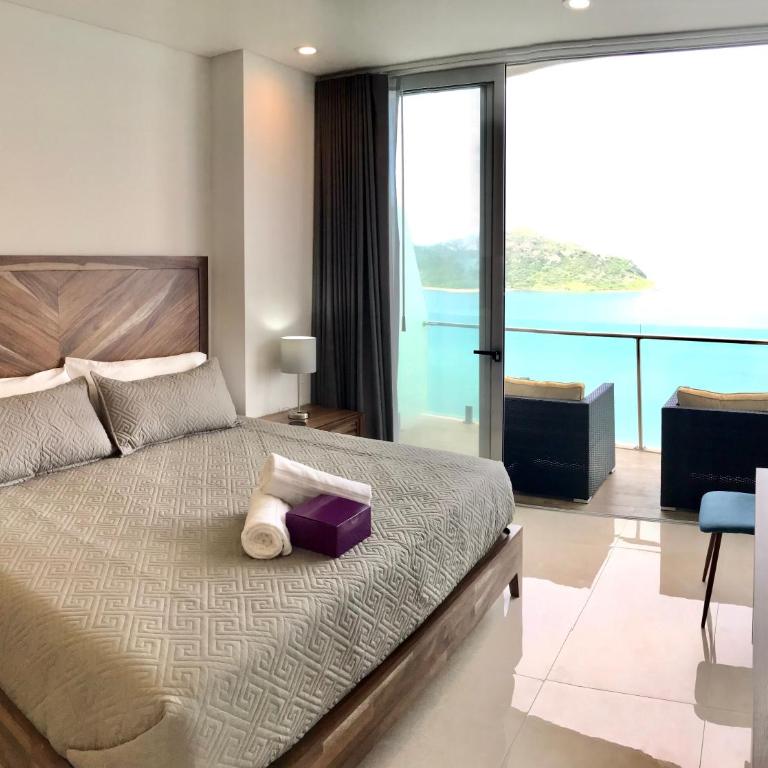 Camino Al Mar with Amazing View of the Ocean, Beach and Pool - Two-Bedroom Apartment - 5