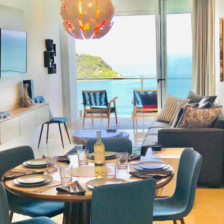 Camino Al Mar with Amazing View of the Ocean, Beach and Pool - Two-Bedroom Apartment - 20