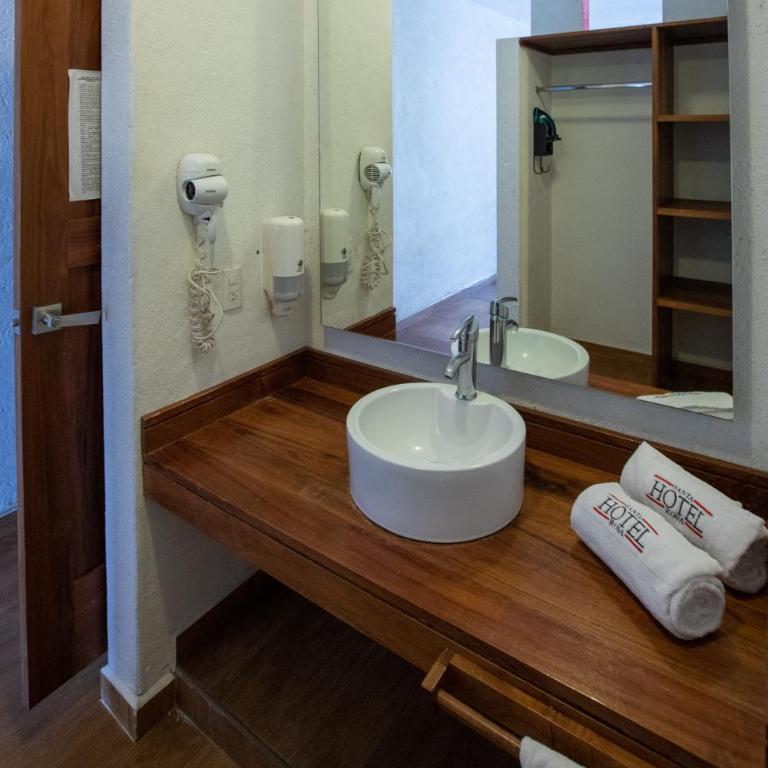 Hotel Santa Rosa - Deluxe Double Room with Two Double Beds - 7