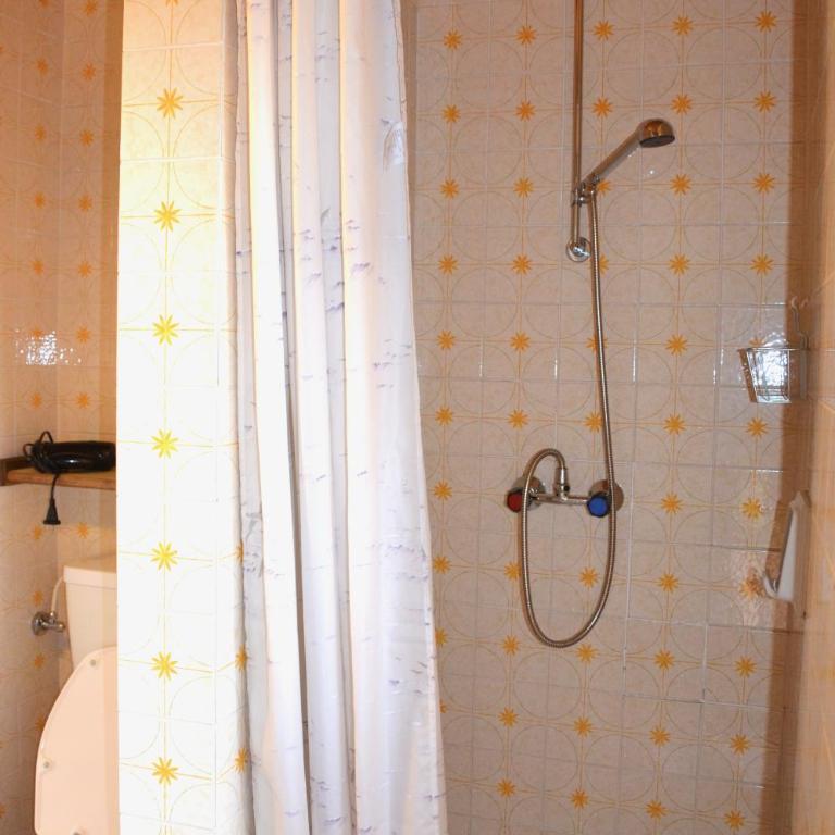 Gästehaus Christophorus - Doppelzimmer mit Parkblick - 6