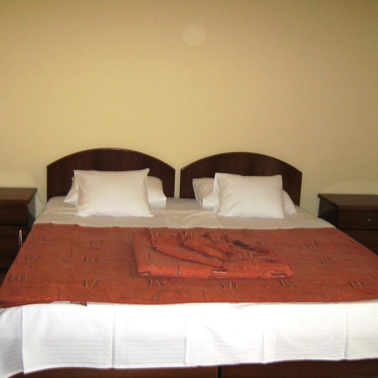 Blue Palace Guest House - Comfort One-Bedroom Apartment with Balcony - 4