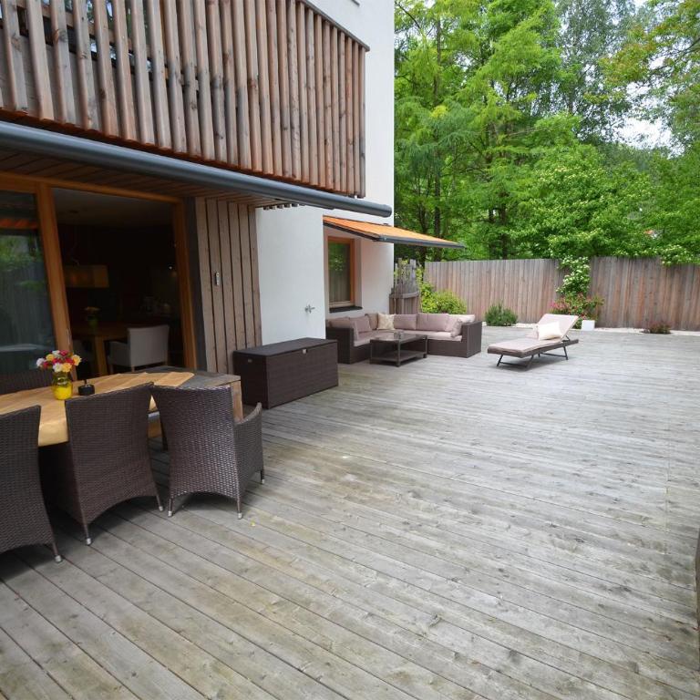 Zell City Exclusive Lodges by All in One Apartments - Apartment mit 3 Schlafzimmern und Terrasse - 3