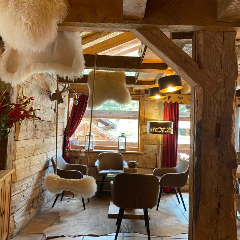 Chalet La Grange à Germaine - Propriétés Mont Amour - Chalet 5 Chambres - 45
