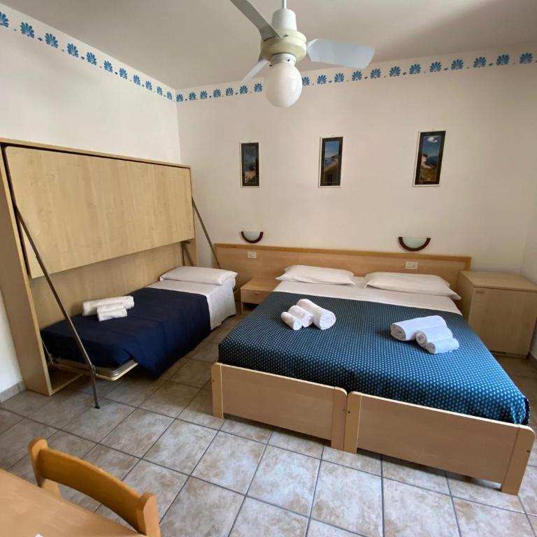 Hotel "Il Parco" B&B Sirolo - Camera Quadrupla Standard - 12