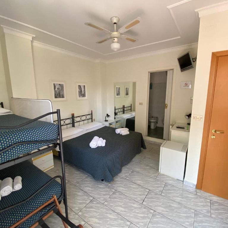 Hotel "Il Parco" B&B Sirolo - Camera Quadrupla Standard - 13
