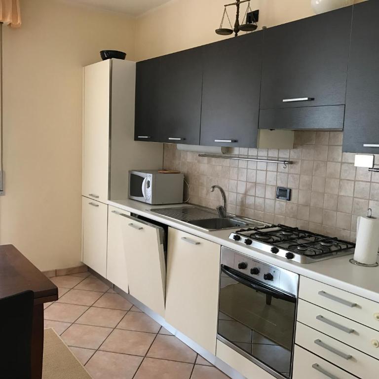 Suite Francy Panorama LAKE VIEW - Appartamento Deluxe con 2 Camere da Letto e Balcone - 39