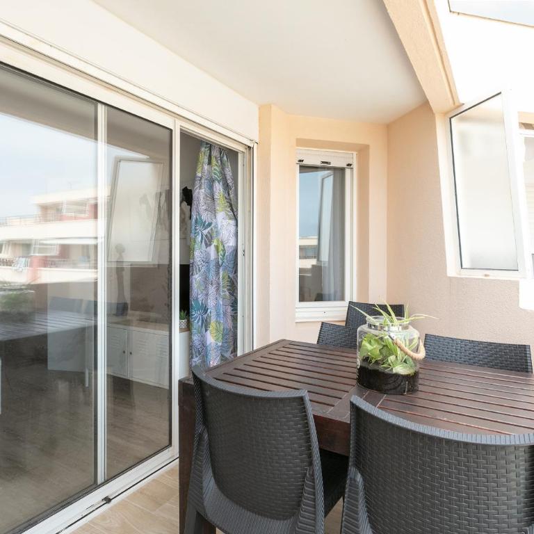 Appartement T3 terrasse vue sur mer, piscine, parking, wifi et clim - Apartment mit 2 Schlafzimmern - 2