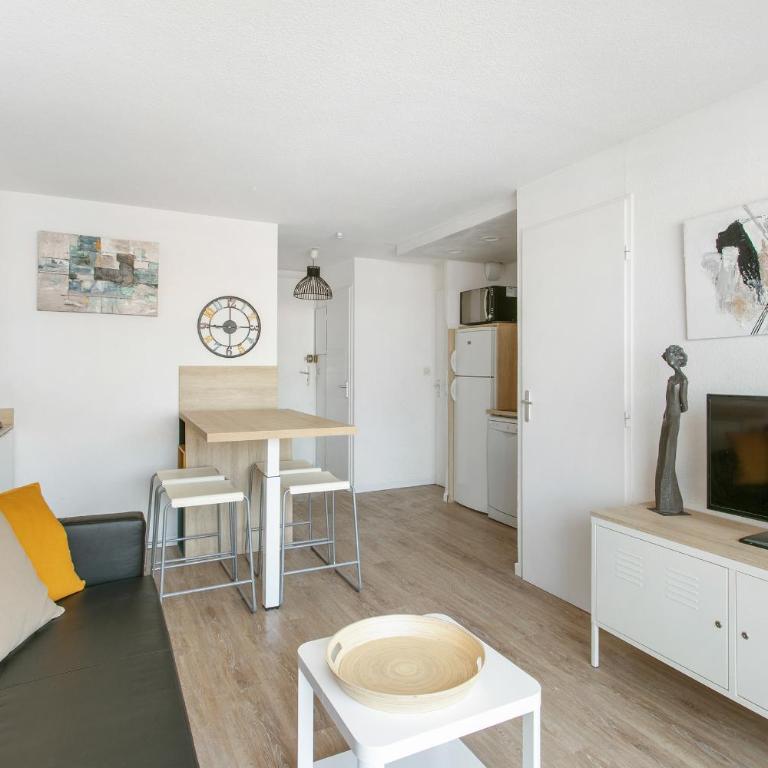 Appartement T3 terrasse vue sur mer, piscine, parking, wifi et clim - Apartment mit 2 Schlafzimmern - 17