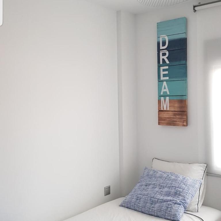 Top Rated Apartment Huge Sunny Terrace Heated Pool Parking Wifi - Apartamento de 2 dormitorios - 8