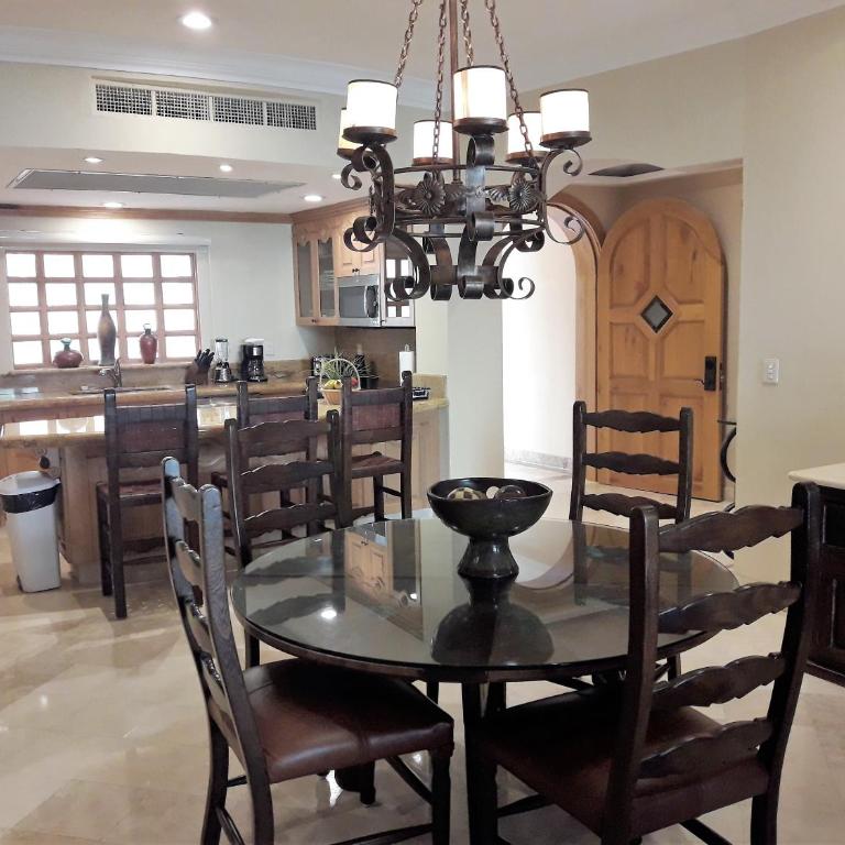 Gorgeous Villa in Cabo with Ocean and Lands End View, private swimmable beach, Pools, sleeps 8 - Villa con vistas al mar - 9