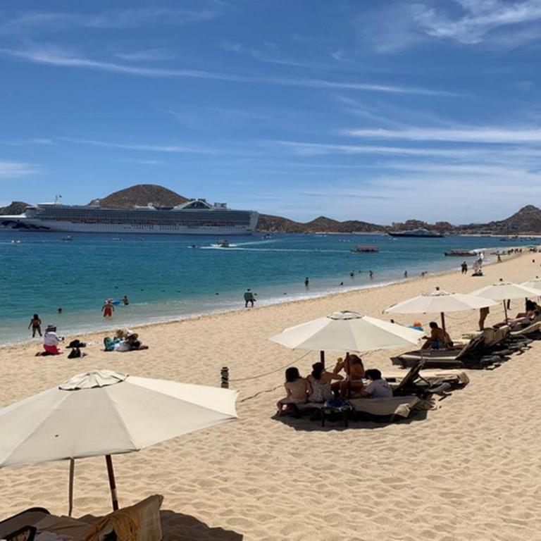 Gorgeous Villa in Cabo with Ocean and Lands End View, private swimmable beach, Pools, sleeps 8 - Villa con vistas al mar - 36
