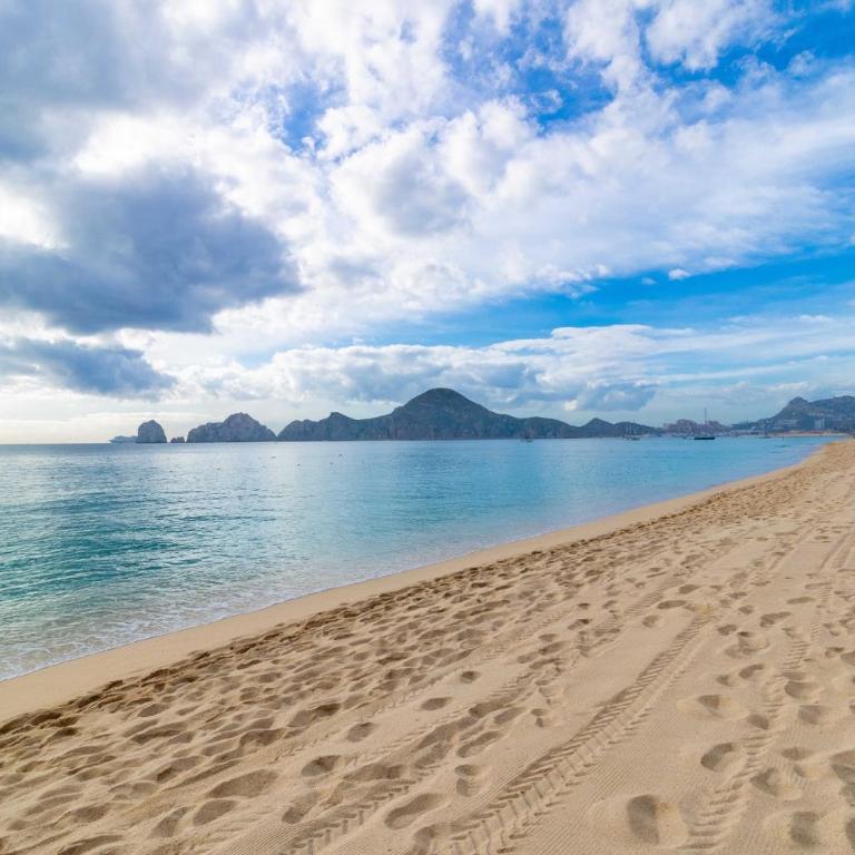 Gorgeous Villa in Cabo with Ocean and Lands End View, private swimmable beach, Pools, sleeps 8 - Villa con vistas al mar - 42