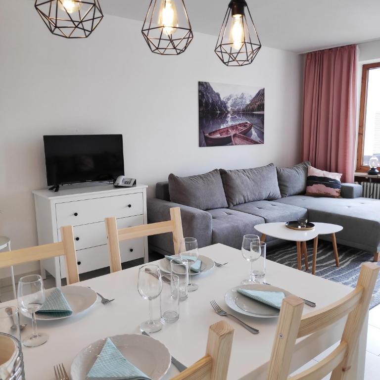 Ferienwohnung AlpenGlück im Ferienpark Oberallgäu mit Hallenbad, Sauna, WLAN - Apartment with Balcony - 6