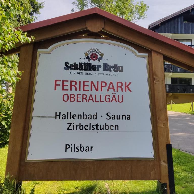 Ferienwohnung AlpenGlück im Ferienpark Oberallgäu mit Hallenbad, Sauna, WLAN - Apartment with Balcony - 32