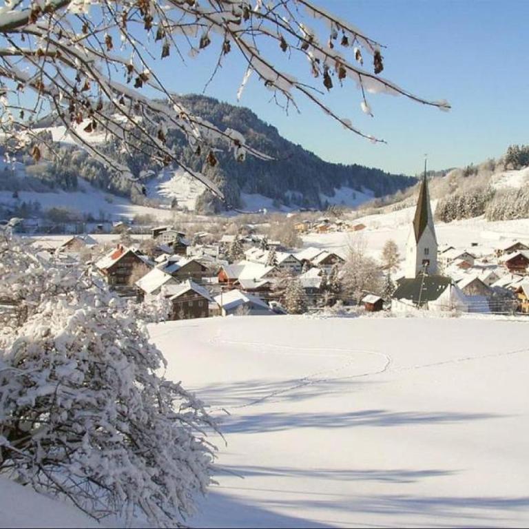 Ferienwohnung AlpenGlück im Ferienpark Oberallgäu mit Hallenbad, Sauna, WLAN - Apartment with Balcony - 40