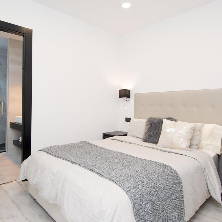 Condo San Bernardino by Kivoya - Three-Bedroom Apartment - 12
