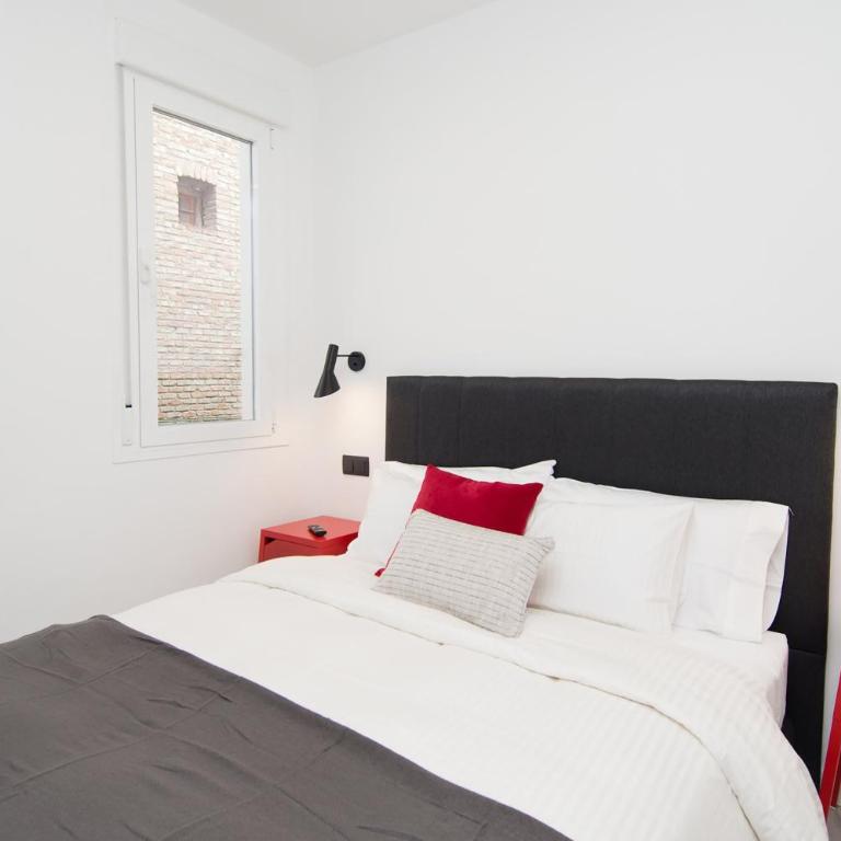 Condo San Bernardino by Kivoya - Three-Bedroom Apartment - 17