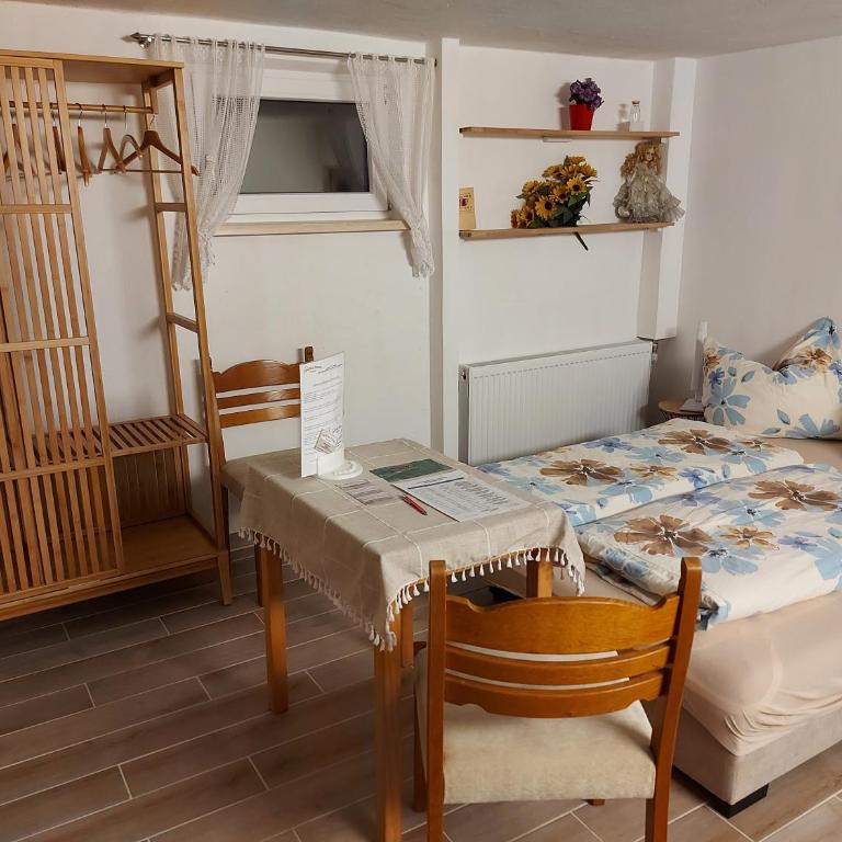 Landhaus Dersch - Chambre Double - Vue sur Jardin - 6