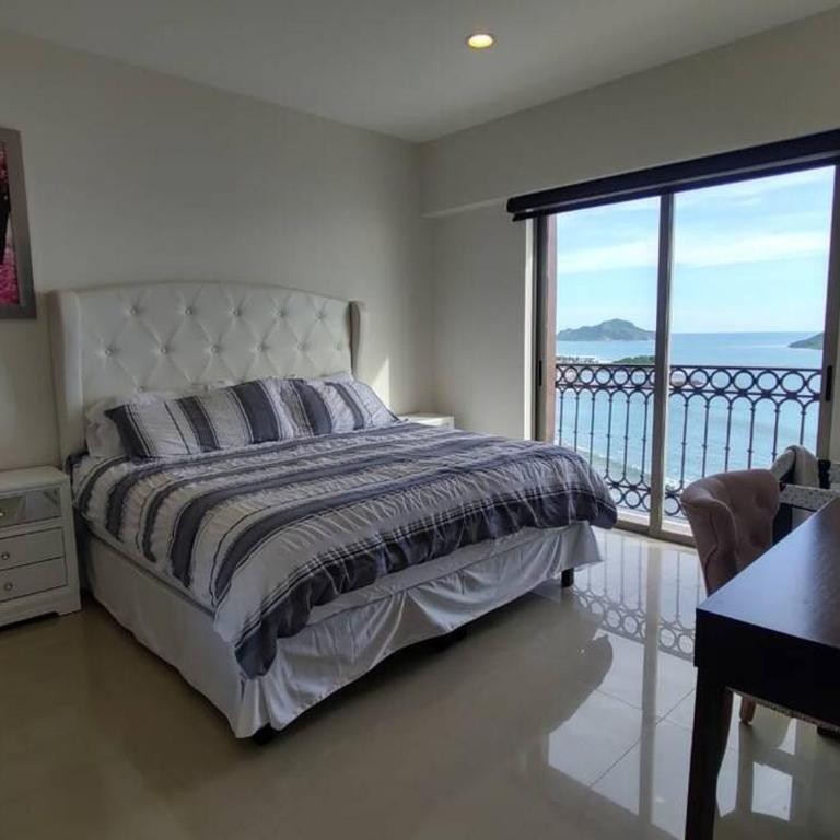 Condominio de lujo a Pie de Playa - Two-Bedroom Apartment - 37