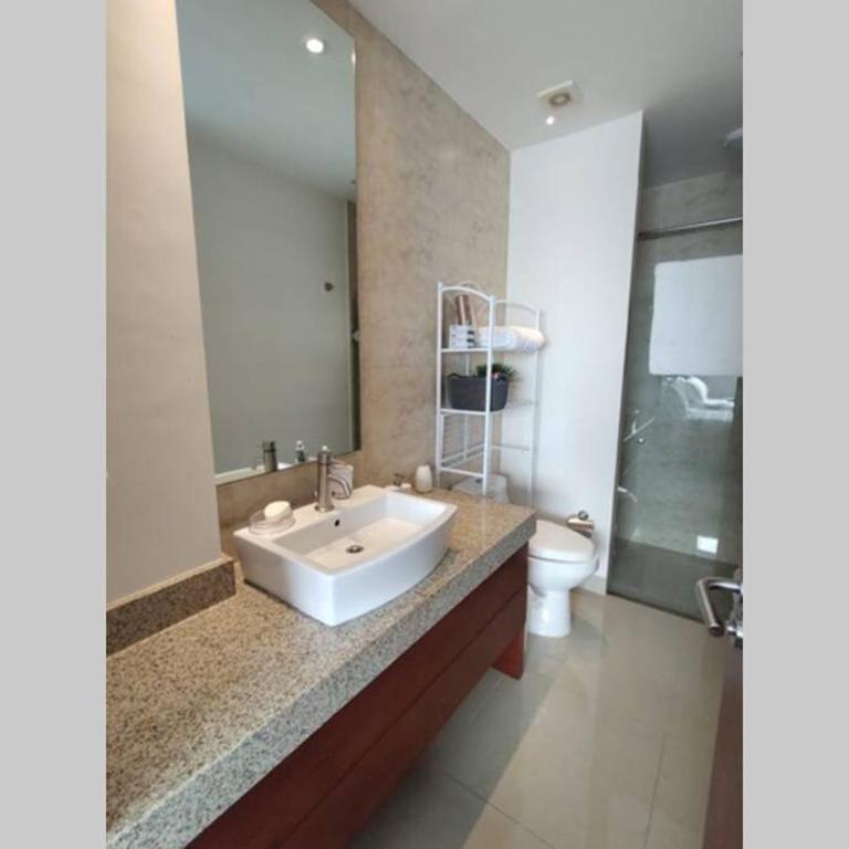 Condominio de lujo a Pie de Playa - Two-Bedroom Apartment - 11