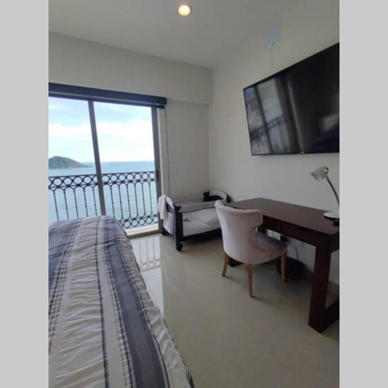 Condominio de lujo a Pie de Playa - Two-Bedroom Apartment - 25