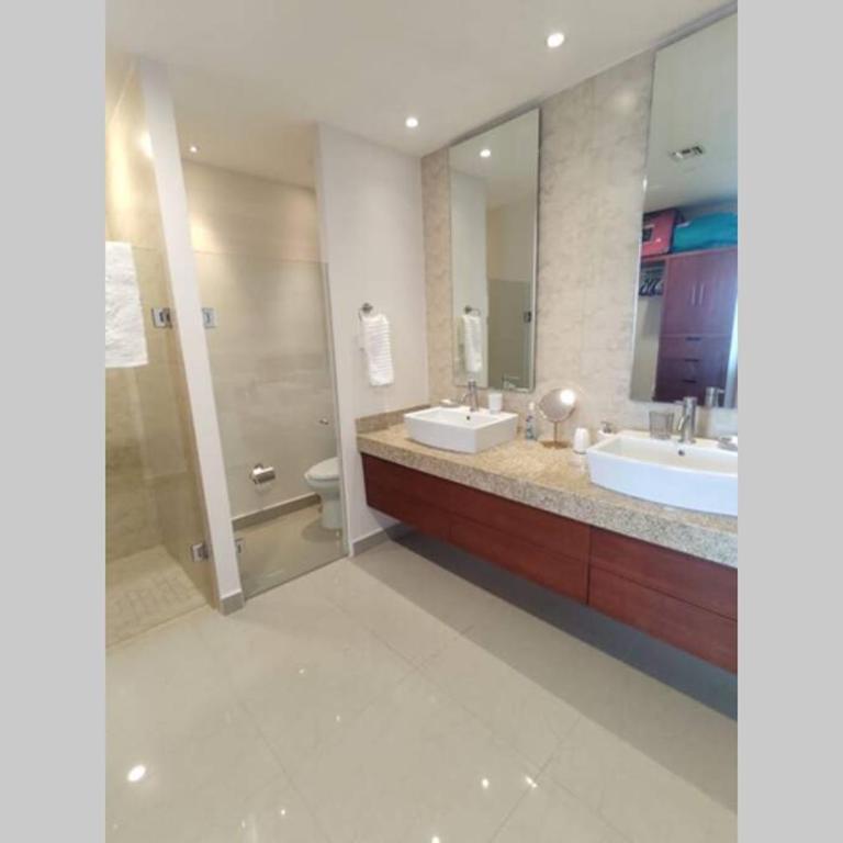 Condominio de lujo a Pie de Playa - Two-Bedroom Apartment - 35
