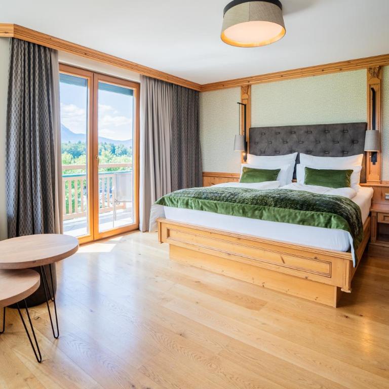 Laschenskyhof Hotel & Spa - Tower Suite with Balcony - 2