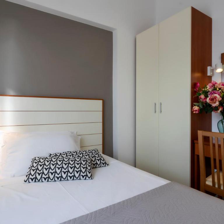 Hotel Mocambo Riccione CENTRALISSIMO AL MARE - Single Room - 4