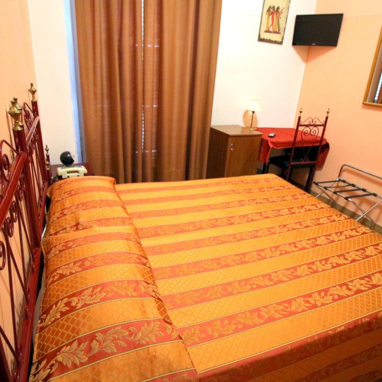 Hotel Italia - Camera Matrimoniale Economy - 8