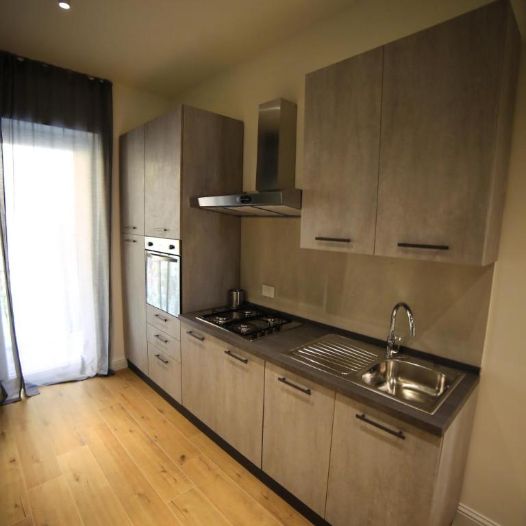 Krysos Luxury Rooms - Deluxe Apartment - 13