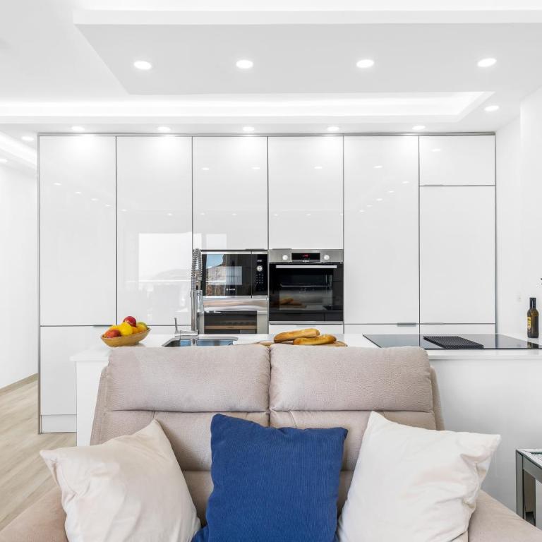 3c ÁTICO VISTA HERMOSA WIFI POOL,TENNIS,PADEL,PARK - Apartamento de 3 dormitorios - 5