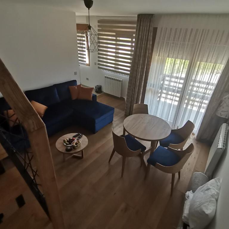 V&Dj - Two-Bedroom Apartment - 24