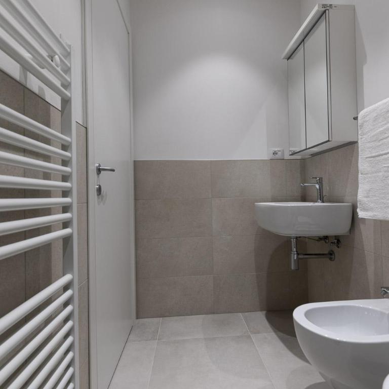 Verona Suites - Three-Bedroom Apartment - 5