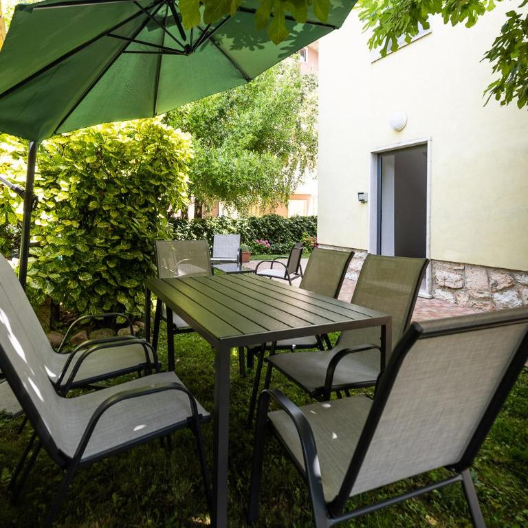 Verona Suites - Three-Bedroom Apartment - 19