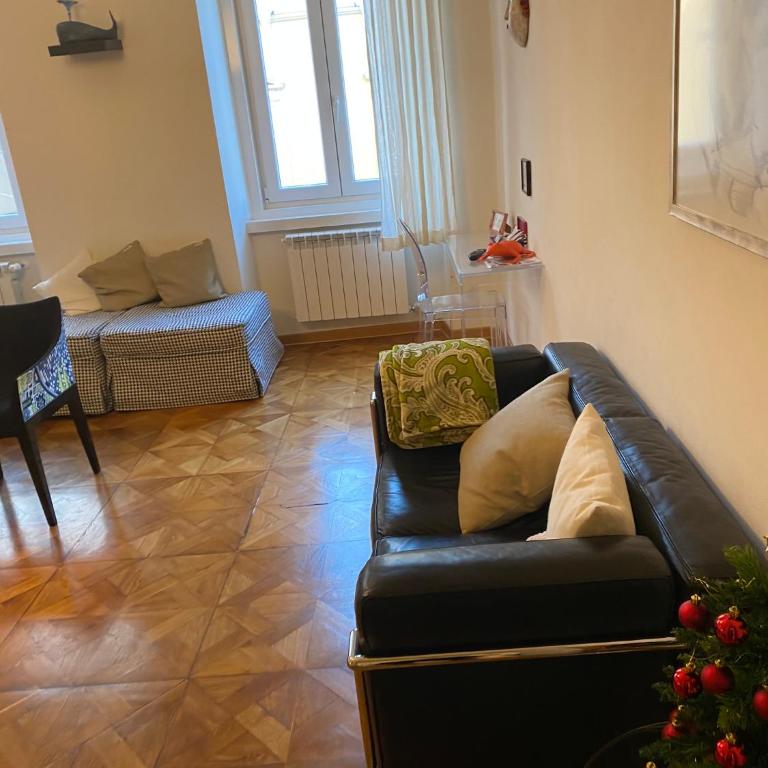 Alla Scalinata del Teatro Rossetti in viale XX Settembre parcheggio - Casa con 2 Camere da Letto - 13