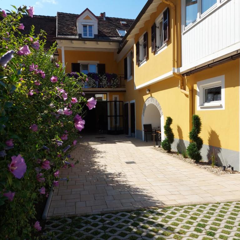 Gästehaus Ferk - Frühstückspension, Bed & Breakfast - Kleines Einzelzimmer - 9