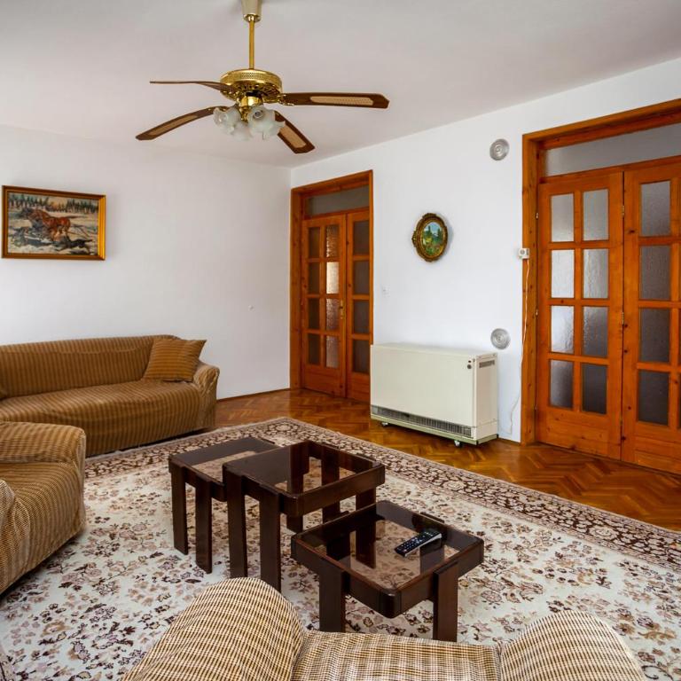 Apartments Ratković - Apartman sa 2 Spavaće Sobe i Terasom (6 Odraslih Osoba) - 5