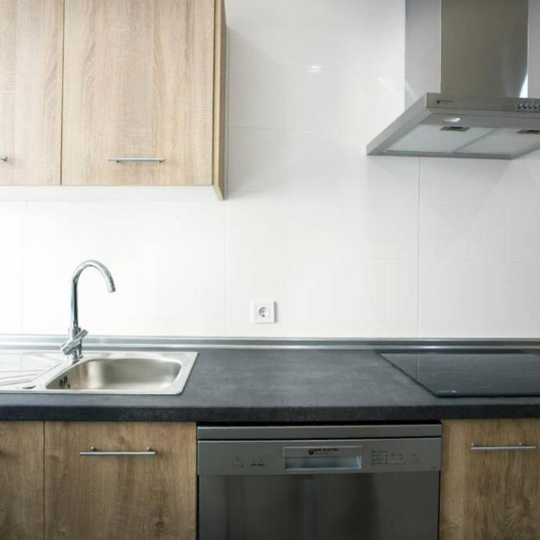 Sweet Apartment - Three-Bedroom Apartment - 7