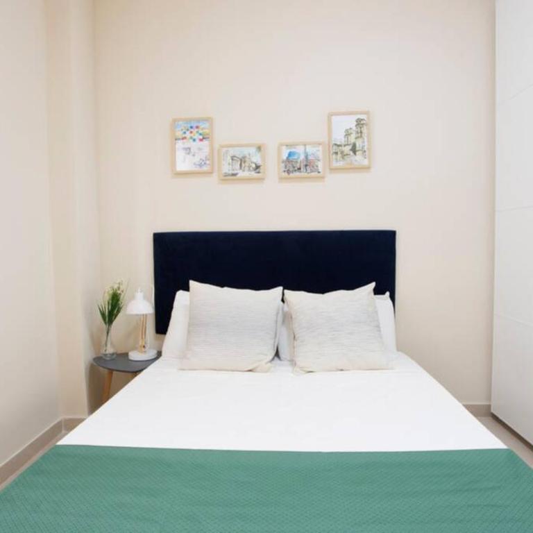 Sweet Apartment - Three-Bedroom Apartment - 27