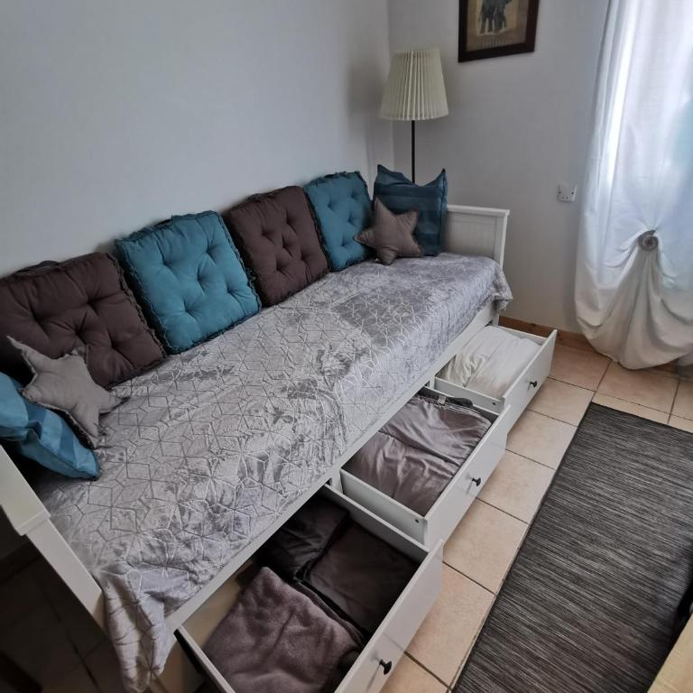 STUDIO 2 étoiles Rénové Proche des THERMES - Appartement 1 Chambre - 25