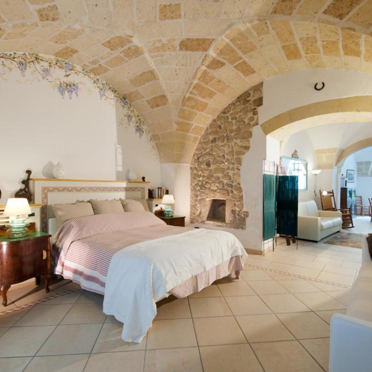 Casa d'Artista Suite & Garden - Family Room with Garden View - 2