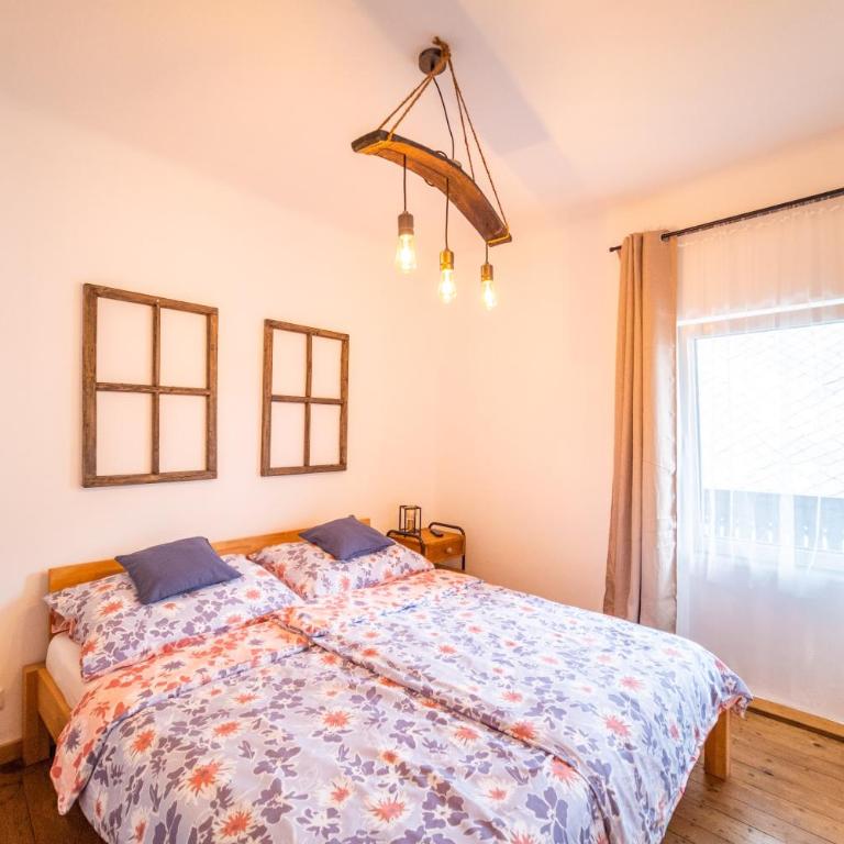 Villa Theresienhof - Doppelzimmer mit Balkon - 19