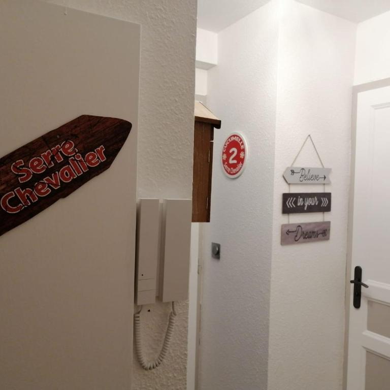 Appartement 4 personnes Serre Chevalier Montagne/Contemporain Refait à neuf - Appartement 1 Chambre - 9